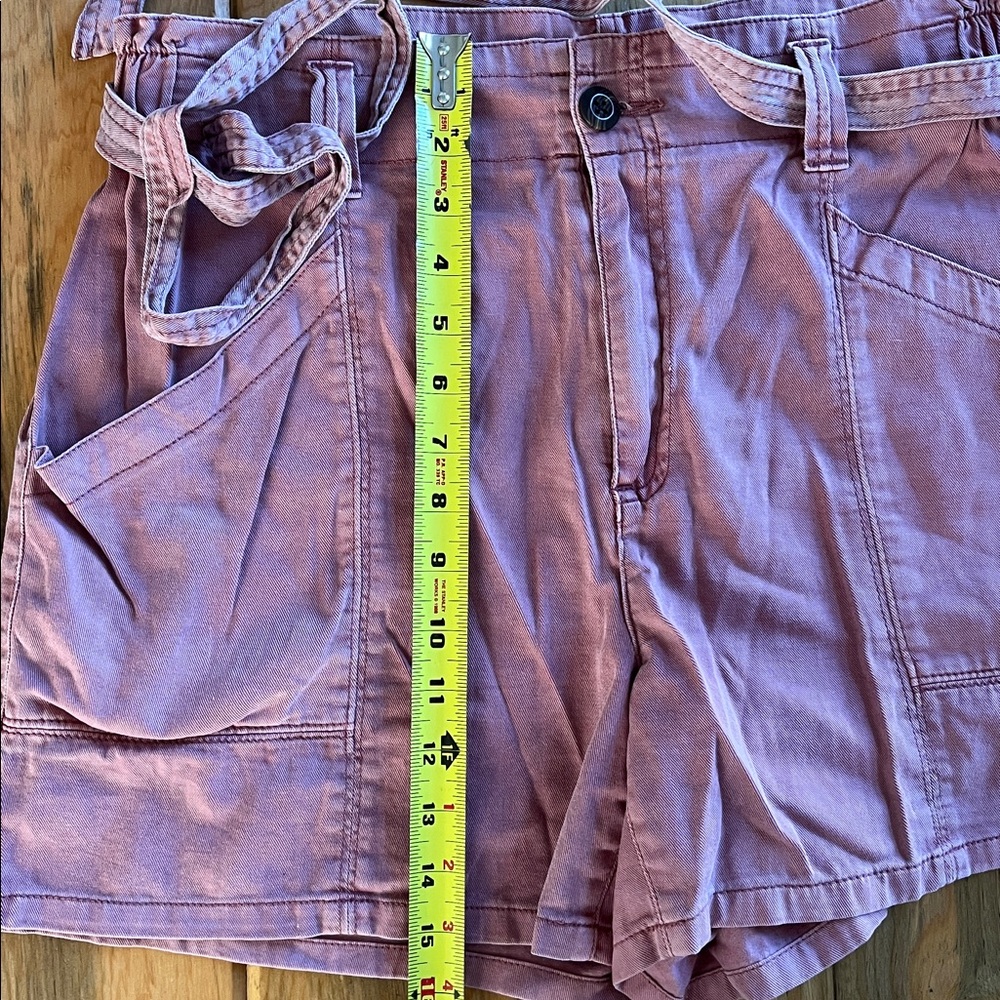 Old Navy Mauve High-Waist Paperbag Shorts - Picture 5 of 5